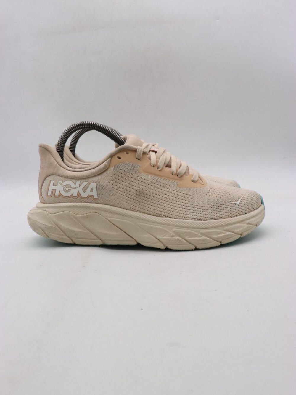 Hoka One One Arahi 7 Women's Size 8 B Vanilla Cream Running Shoes 1147851 VRM